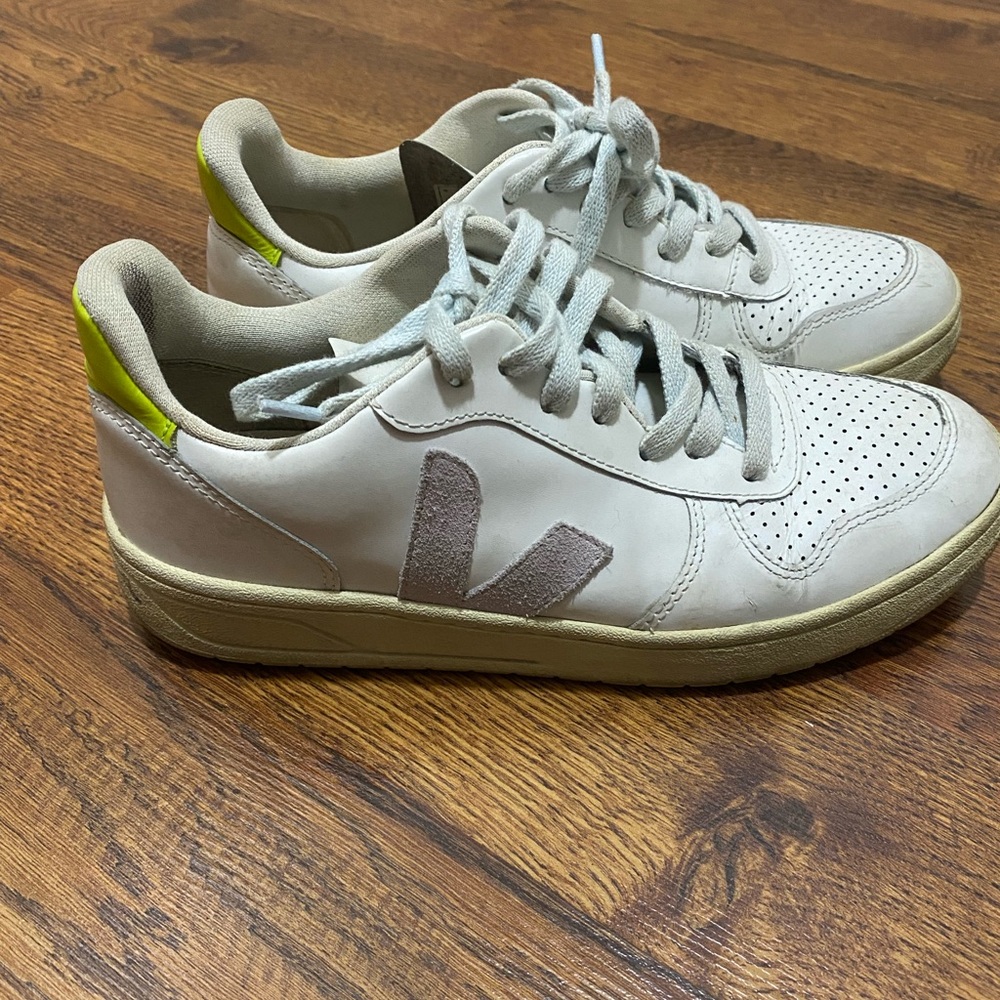 Veja sneakers